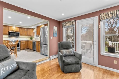 Single Family Residence in Salem NH 9 Maclarnon Rd 10.jpg