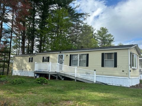 Mobile Home in Londonderry NH 84 Pinyon Place.jpg