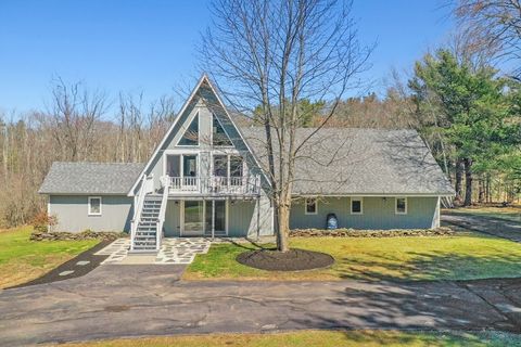 Single Family Residence in North Hampton NH 19 North Road.jpg
