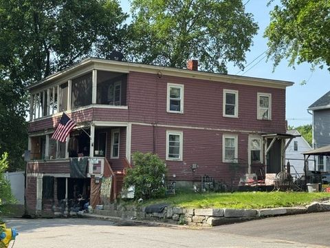 Duplex in Nashua NH 11-13 Bridle Path.jpg