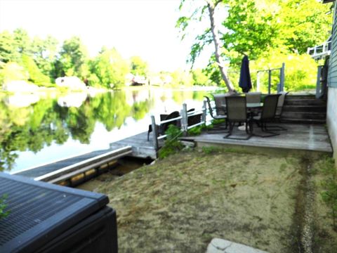 Single Family Residence in Salem NH 55 A Millville Cir 23.jpg