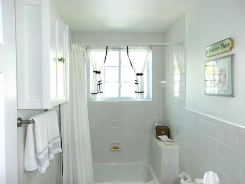Single Family Residence in Salem NH 55 A Millville Cir 18.jpg