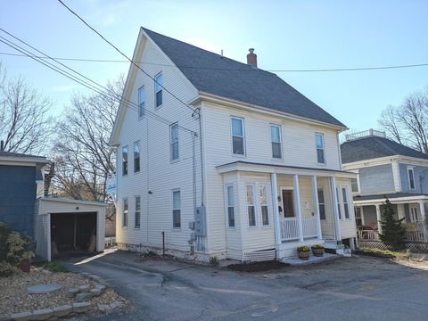 Duplex in Dover NH 12-14 Essex St.jpg