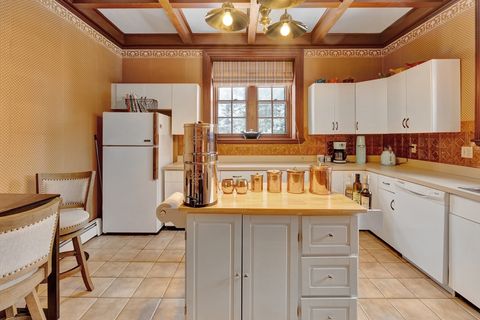 Condominium in Salem NH 80 Pond St #4 15.jpg