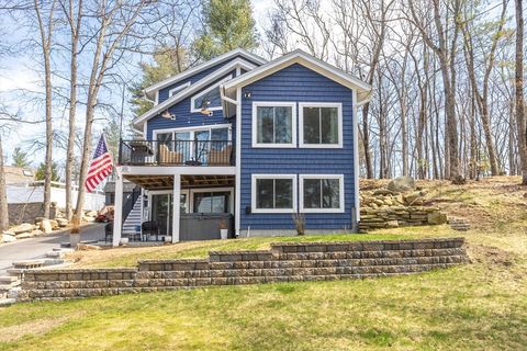 Single Family Residence in Hampstead NH 20 Bailey Shore.jpg