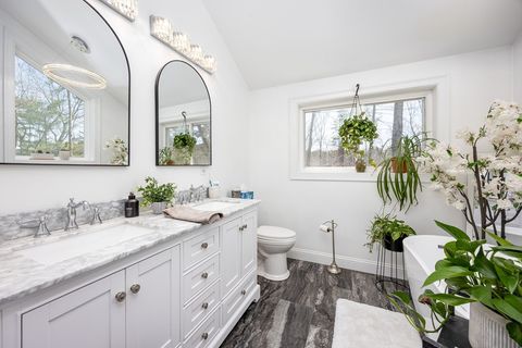 Single Family Residence in Hampstead NH 20 Bailey Shore 25.jpg