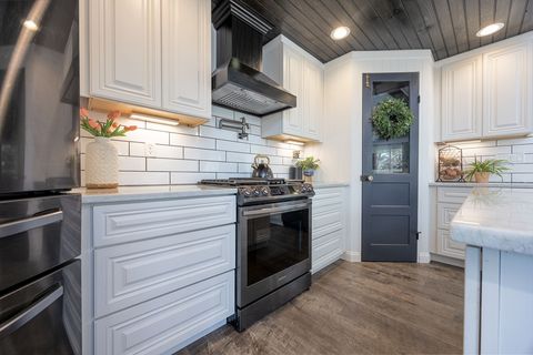 Single Family Residence in Hampstead NH 20 Bailey Shore 14.jpg