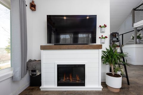 Single Family Residence in Hampstead NH 20 Bailey Shore 8.jpg