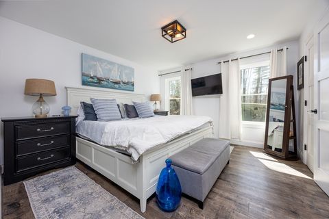 Single Family Residence in Hampstead NH 20 Bailey Shore 20.jpg