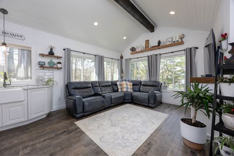 Single Family Residence in Hampstead NH 20 Bailey Shore 6.jpg