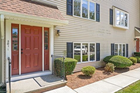 Condominium in Woburn MA 305 Salem St #301.jpg
