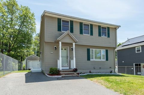 Single Family Residence in Methuen MA 18 Canobieola Rd.jpg