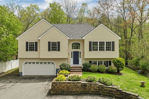 Single Family Residence in Hampstead NH 31 Danville Road.jpg