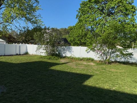 Single Family Residence in Goffstown NH 28 Higgins Street 23.jpg