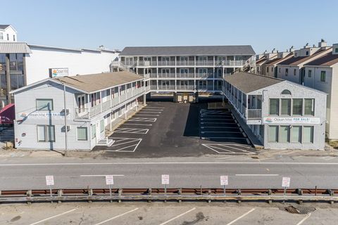 Condominium in Hampton NH 449 Ocean Boulevard #407.jpg