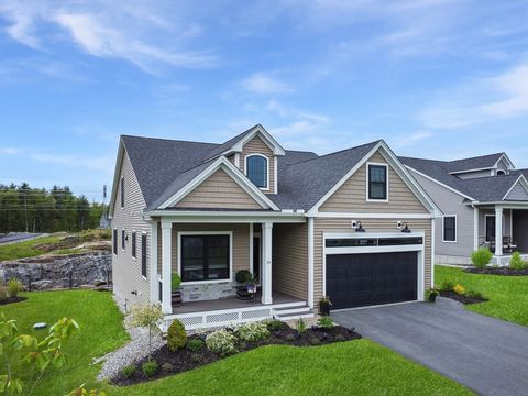 Condominium in Windham NH 24 Del Ray Dr #25.jpg