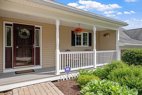 Condominium in Hooksett NH 31 Shaker Hill Road #31.jpg