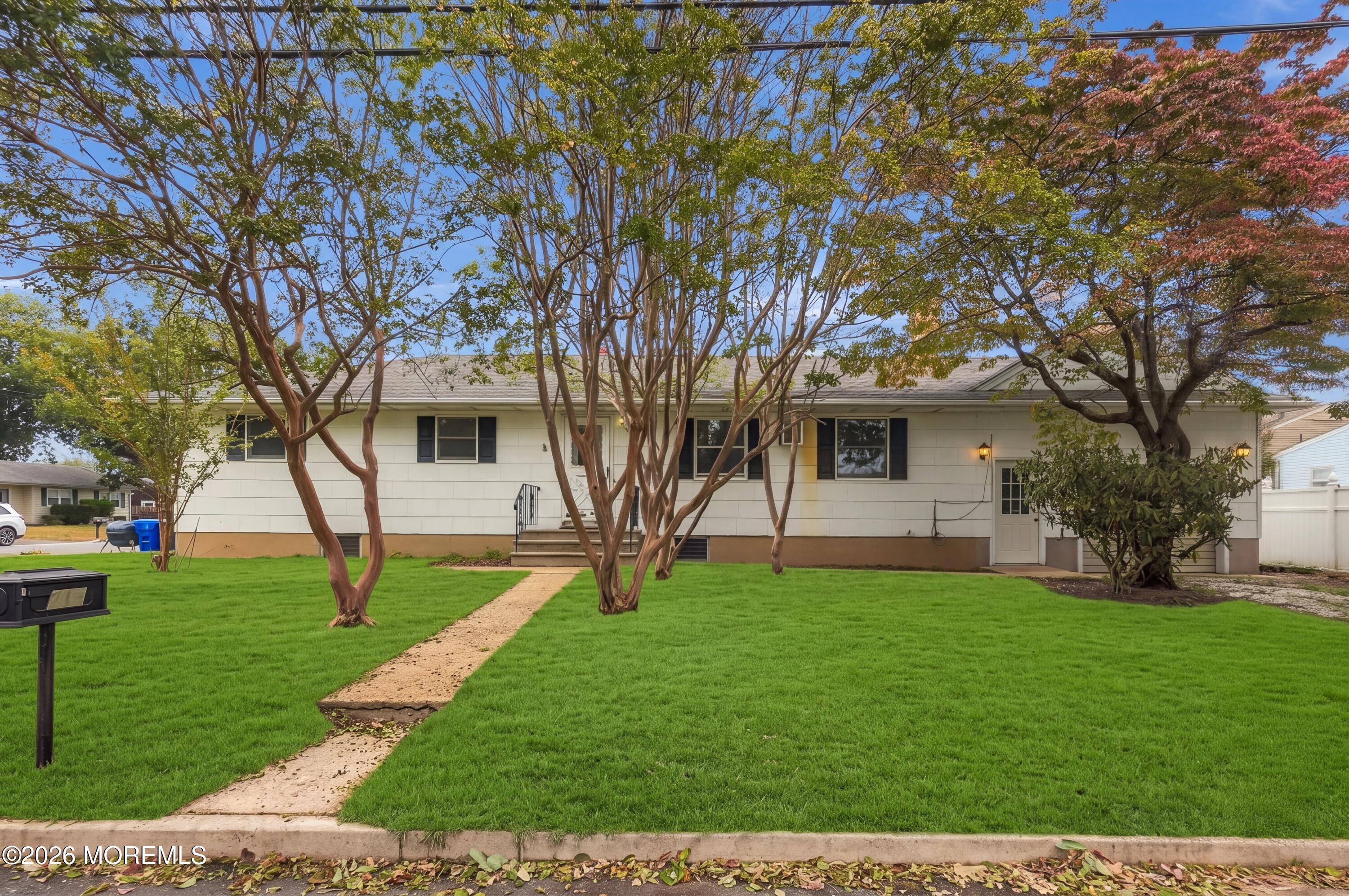 215 Huxley Dr, Brick, NJ 08723