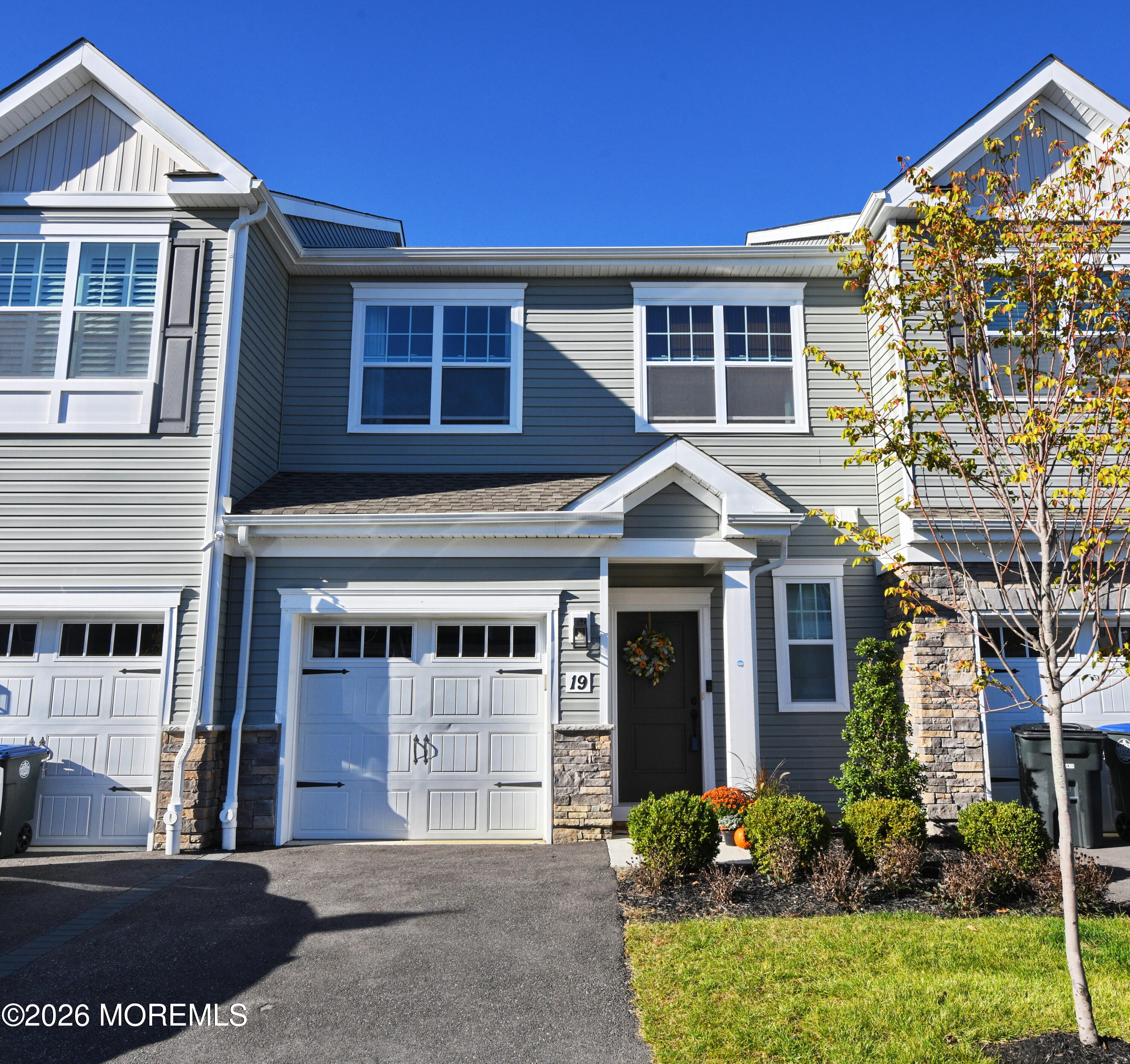 19 Coburgh Dr, Wall, NJ 07753
