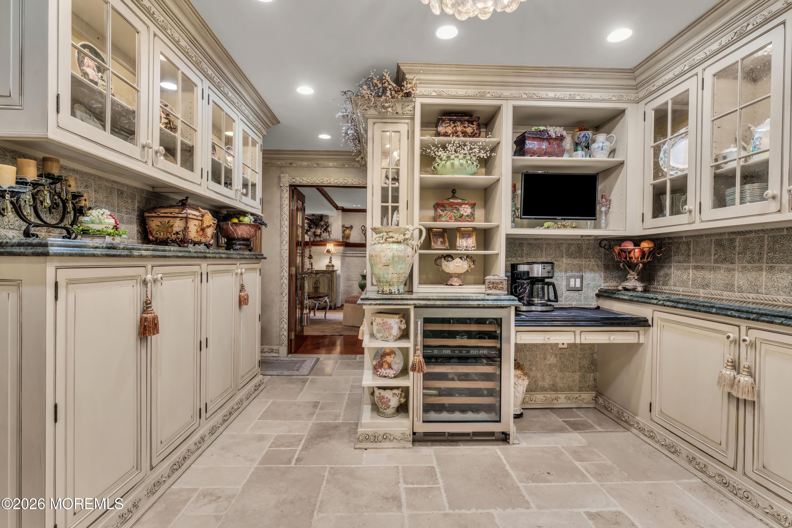 523 Pheasant Ln, Toms River, NJ 08753 photo