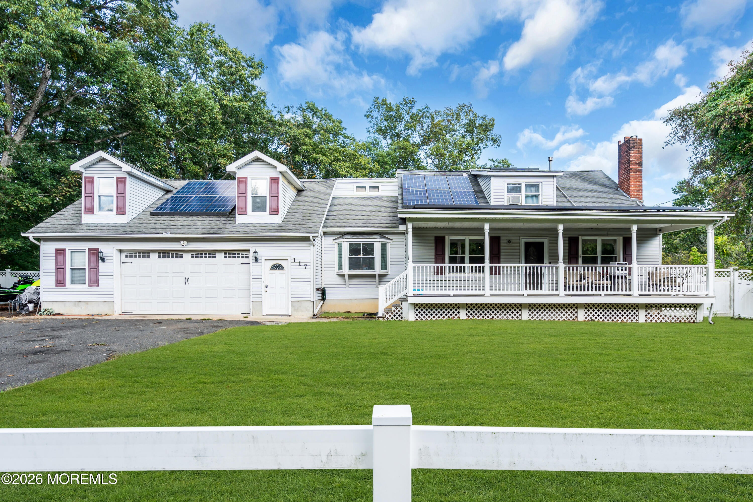 117 Driftway Rd, Howell, NJ 07731