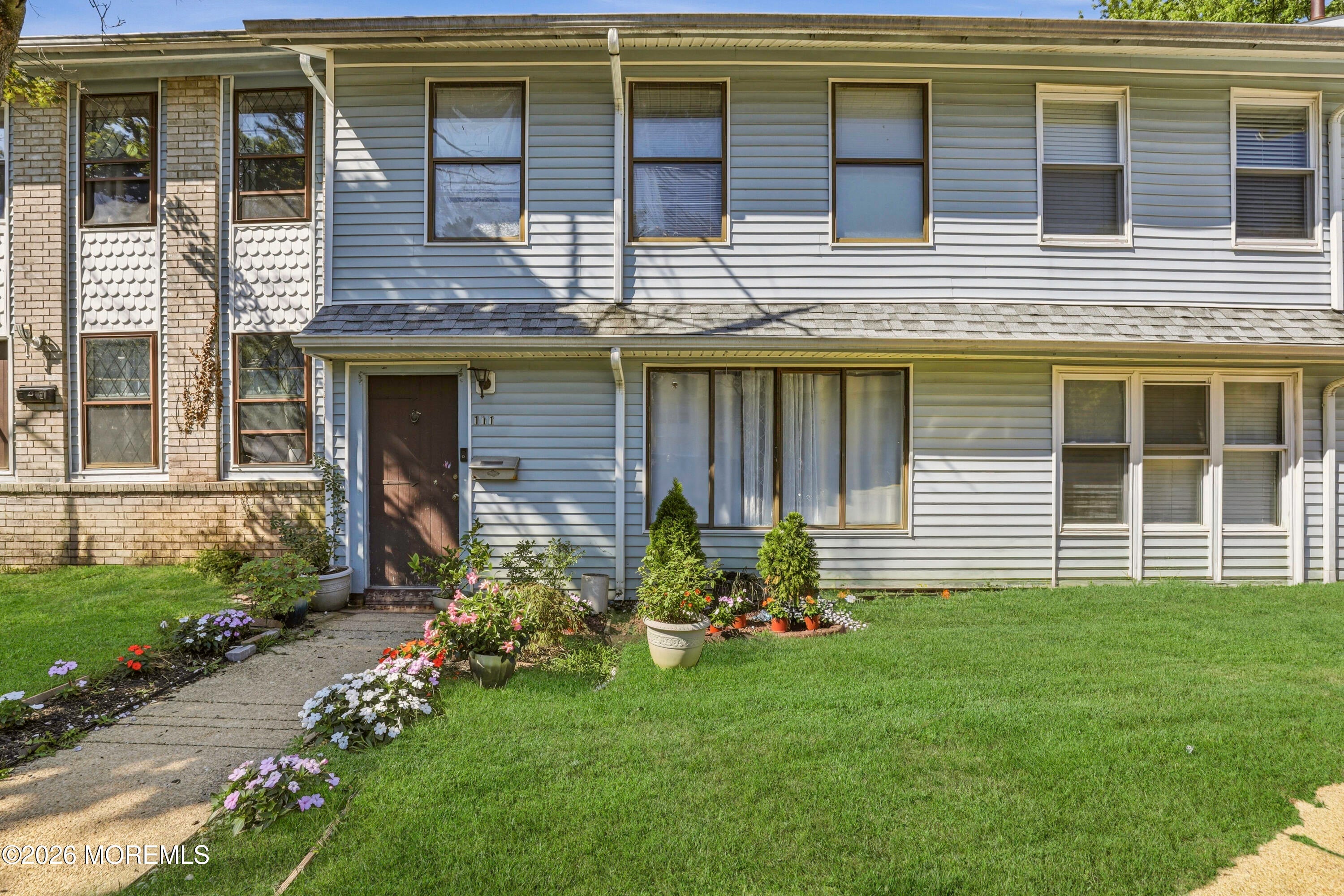 111 Williamsburg Ln, Lakewood, NJ 08701