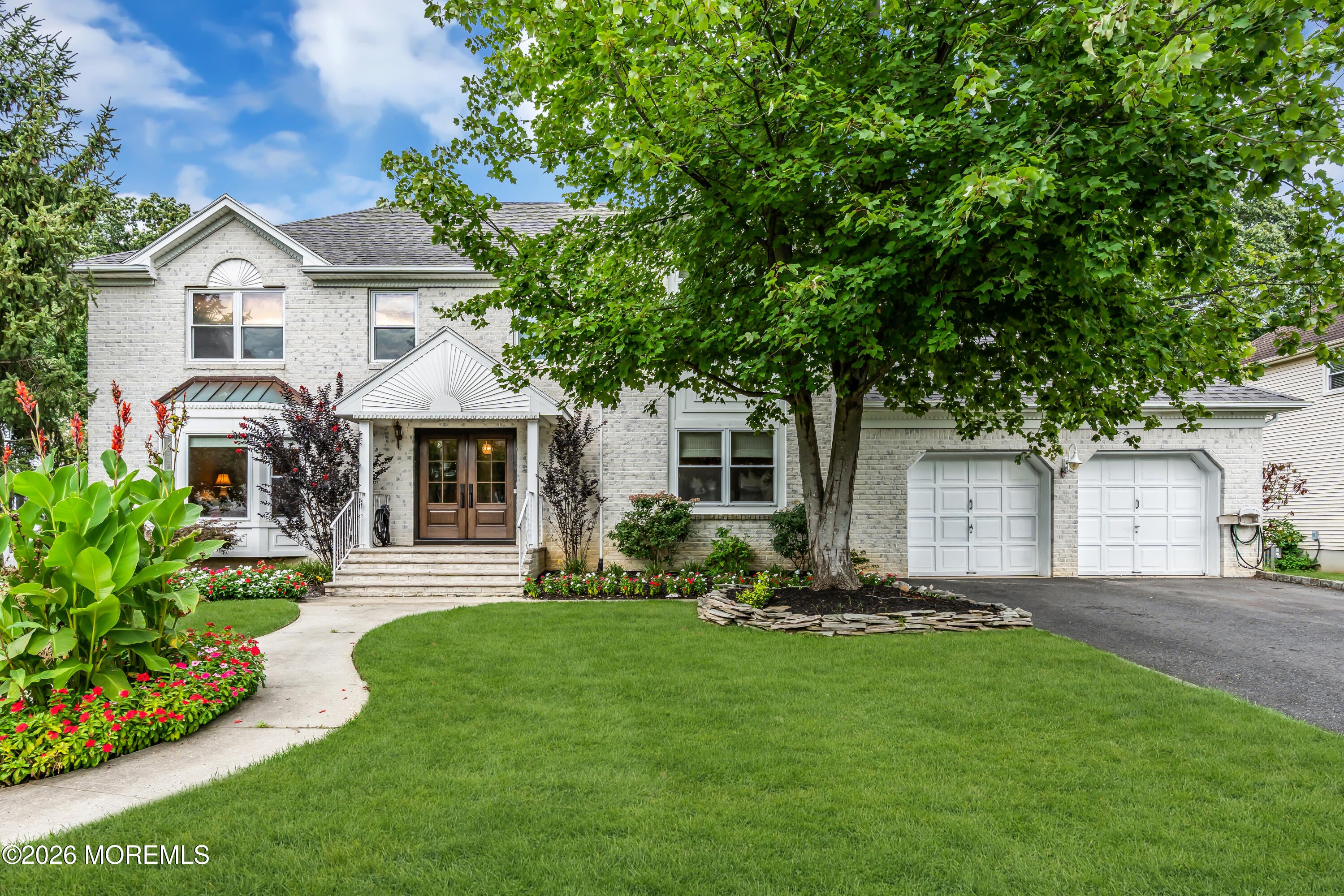 30 Amagansett Dr, Morganville, NJ 07751