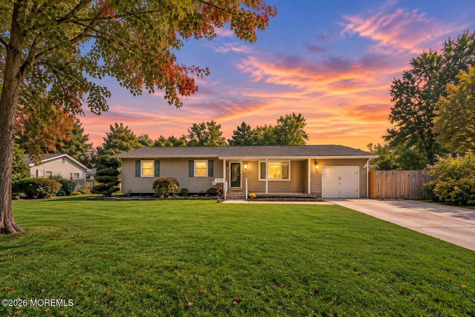159 Susan Dr, Jackson, NJ 08527