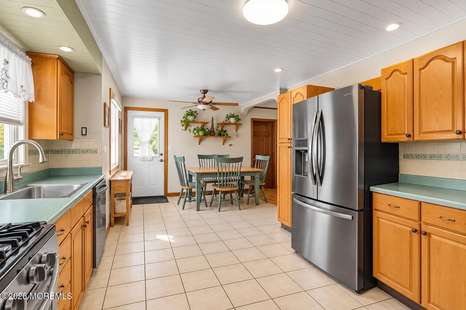 159 Susan Dr, Jackson, NJ 08527 photo