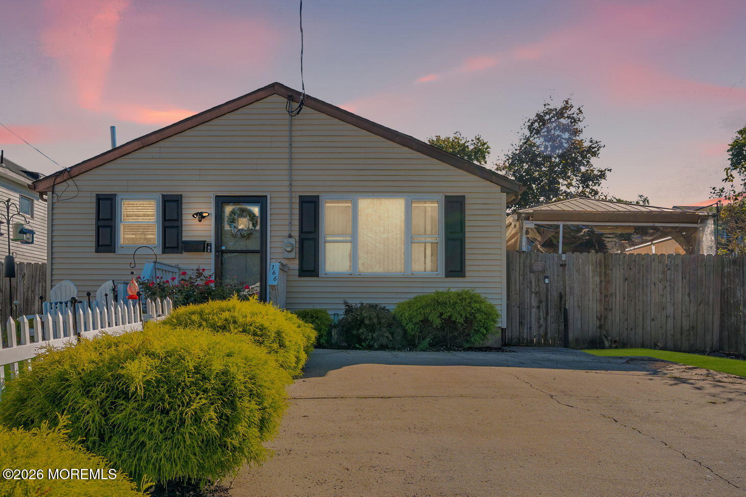 166 Hudson Ave, Middletown, NJ 07748