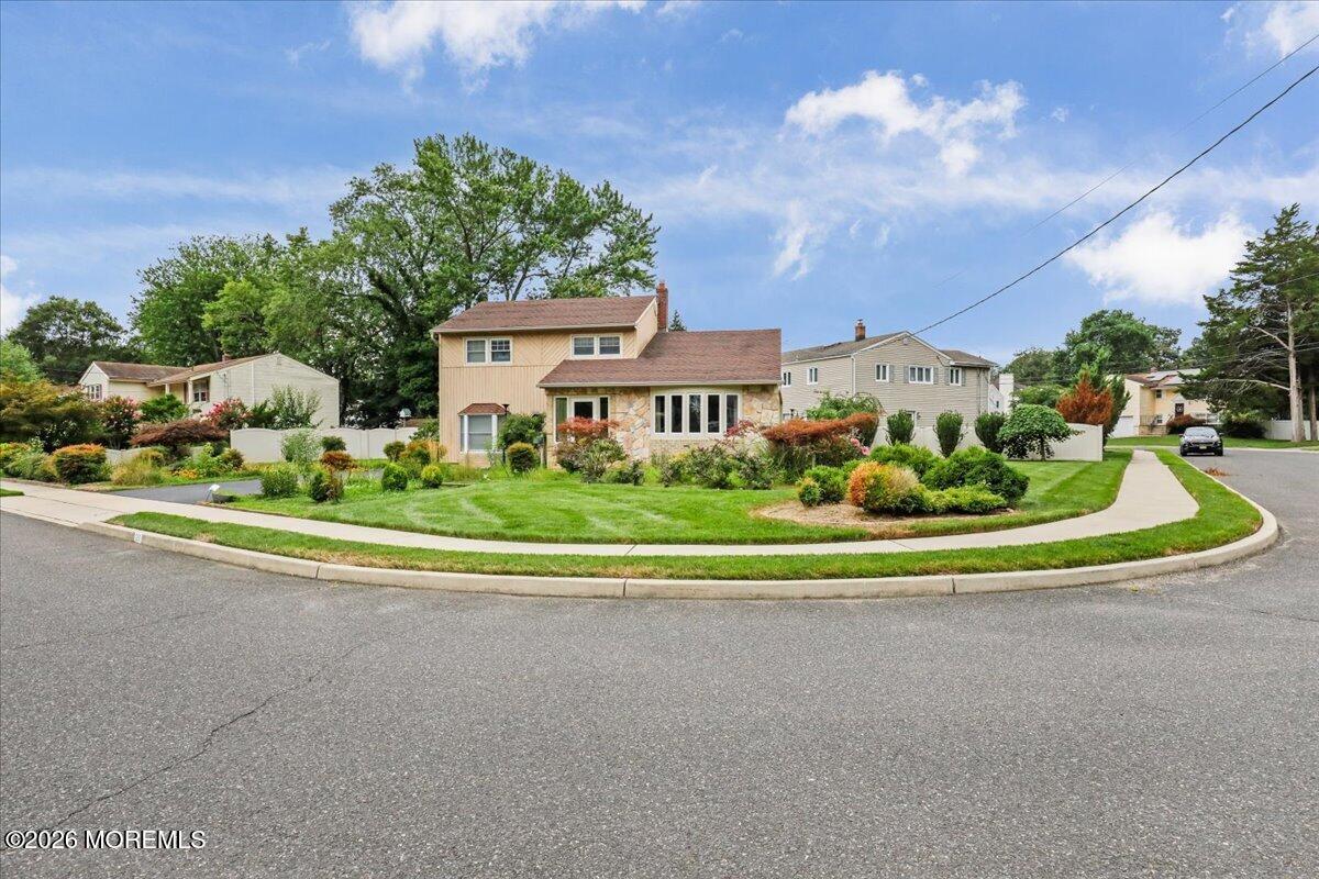 20 Eisele Ave, Ocean Twp, NJ 07712