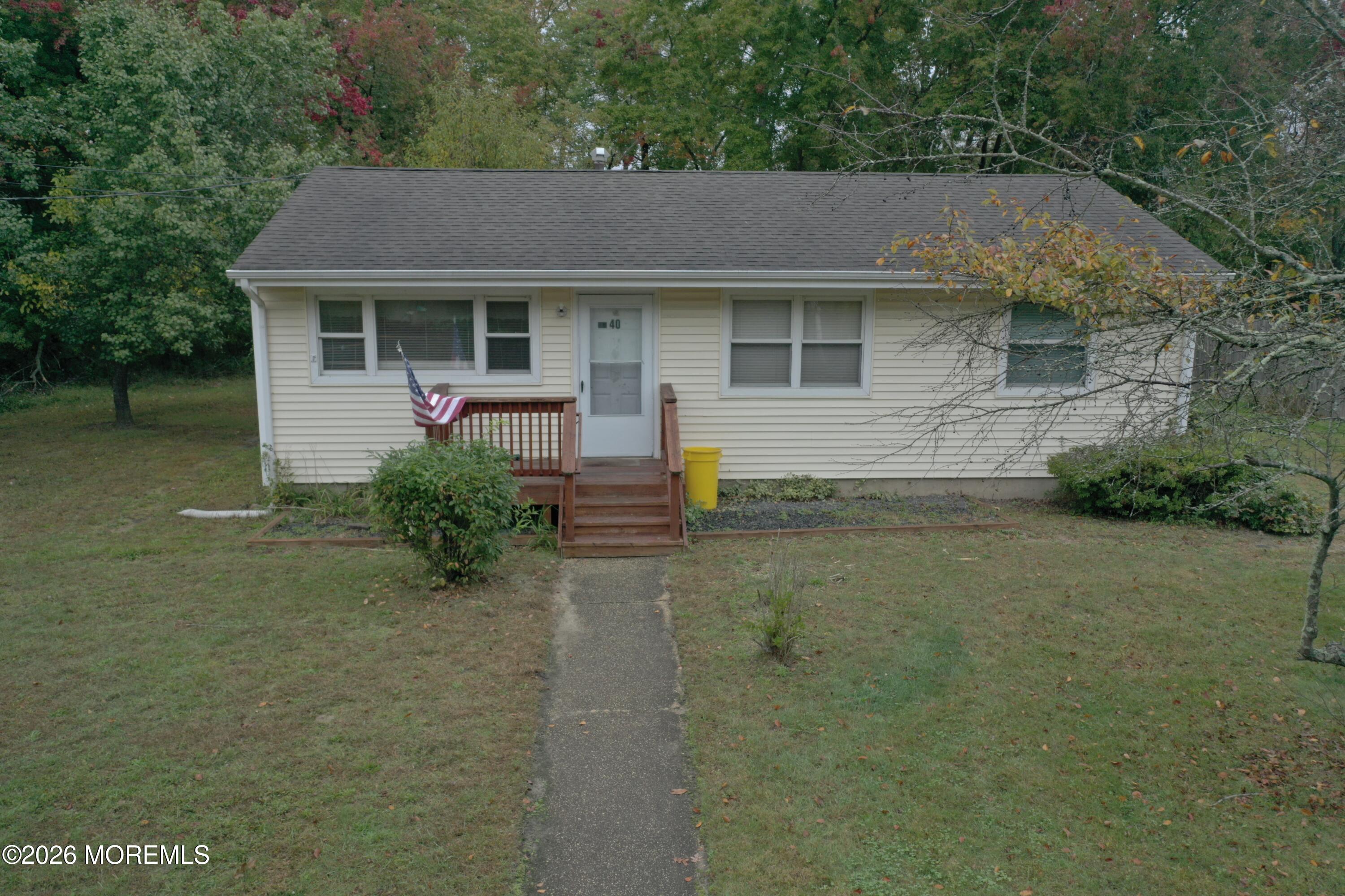 40 Forest Dr, Jackson, NJ 08527