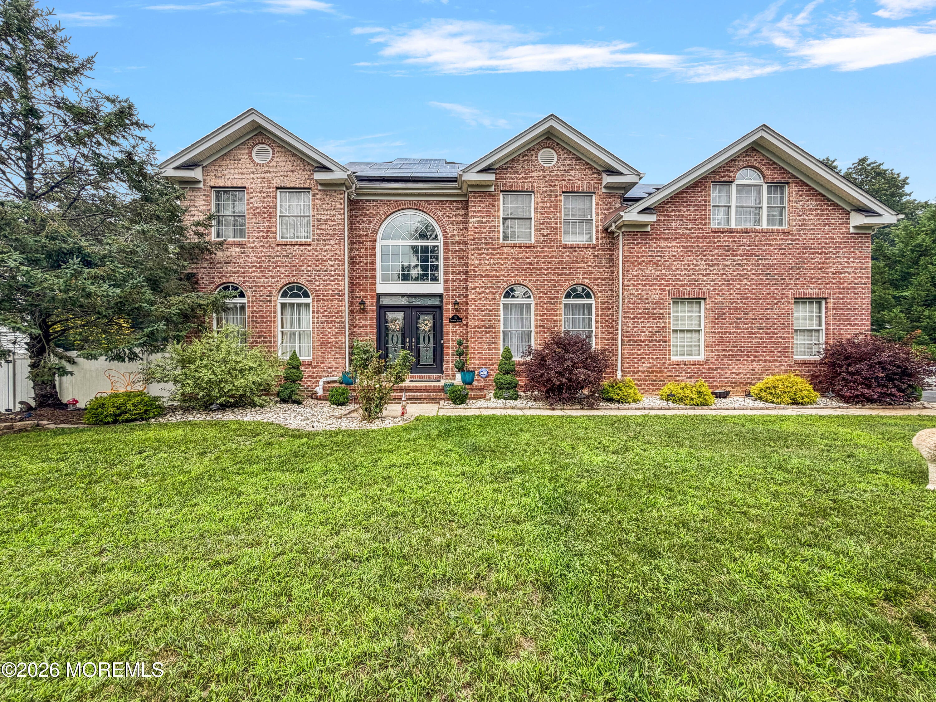 15 Cedarview Ave, Jackson, NJ 08527