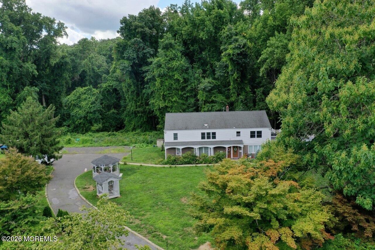 1 Thompson Dr, Leonardo, NJ 07737