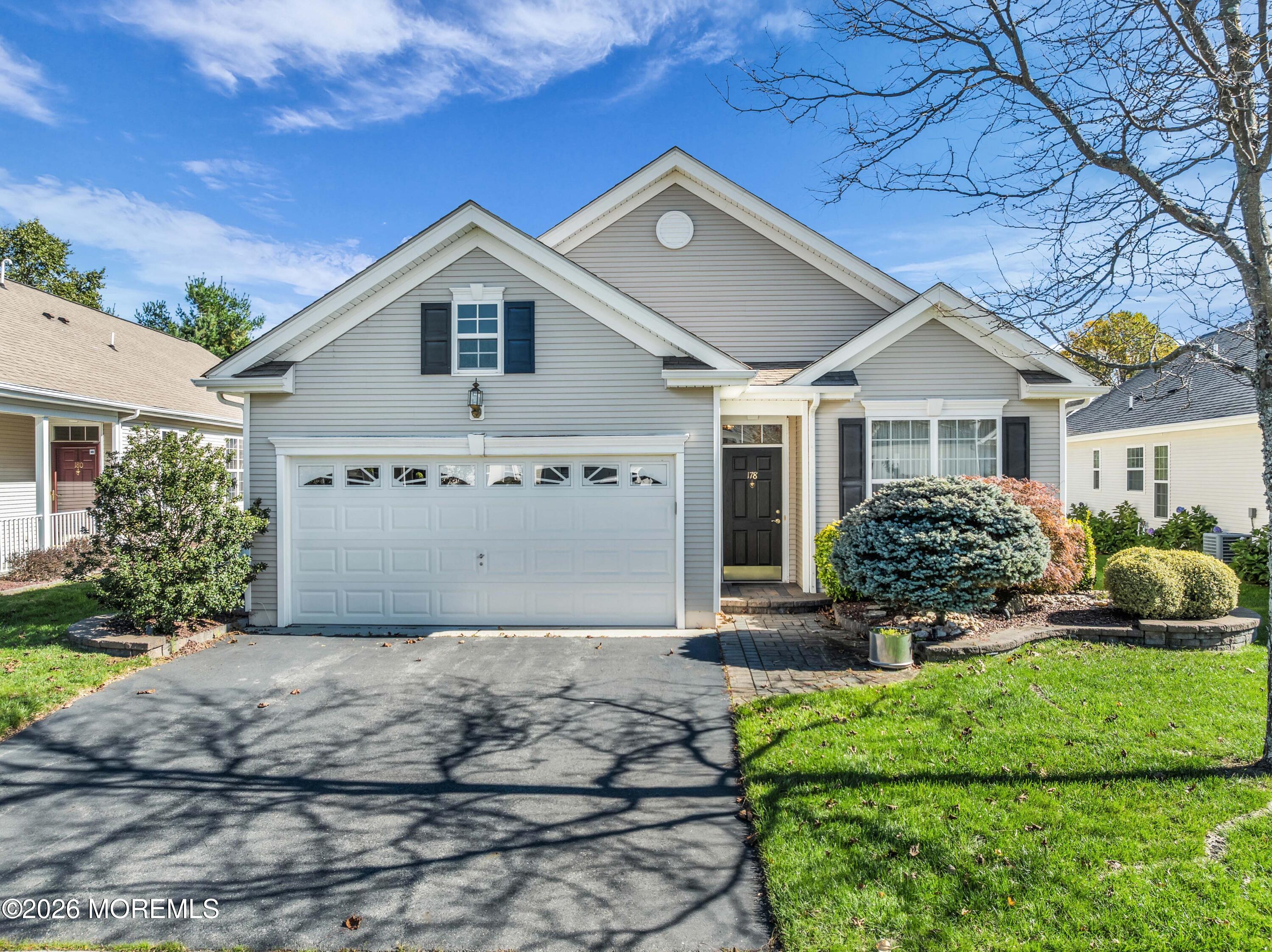 178 Huntington Dr, Jackson, NJ 08527
