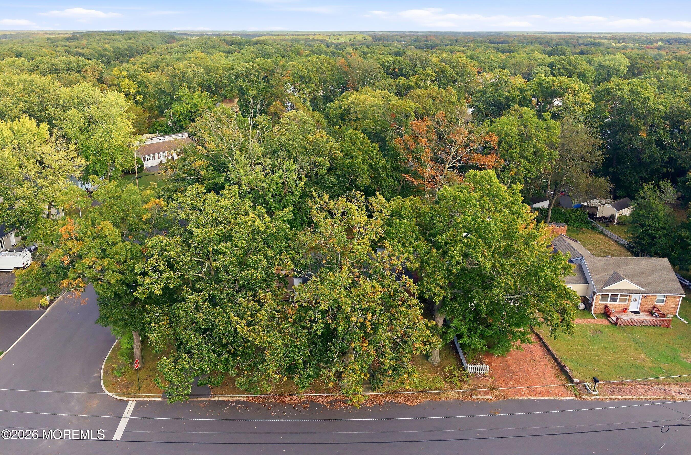 34 Hemlock Rd, Howell, NJ 07731 photo