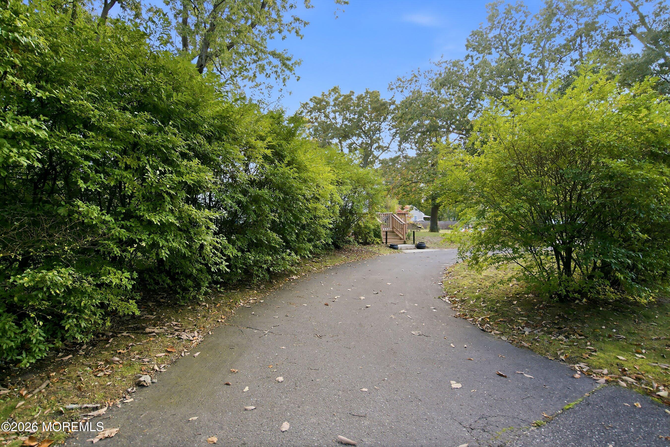 34 Hemlock Rd, Howell, NJ 07731 photo