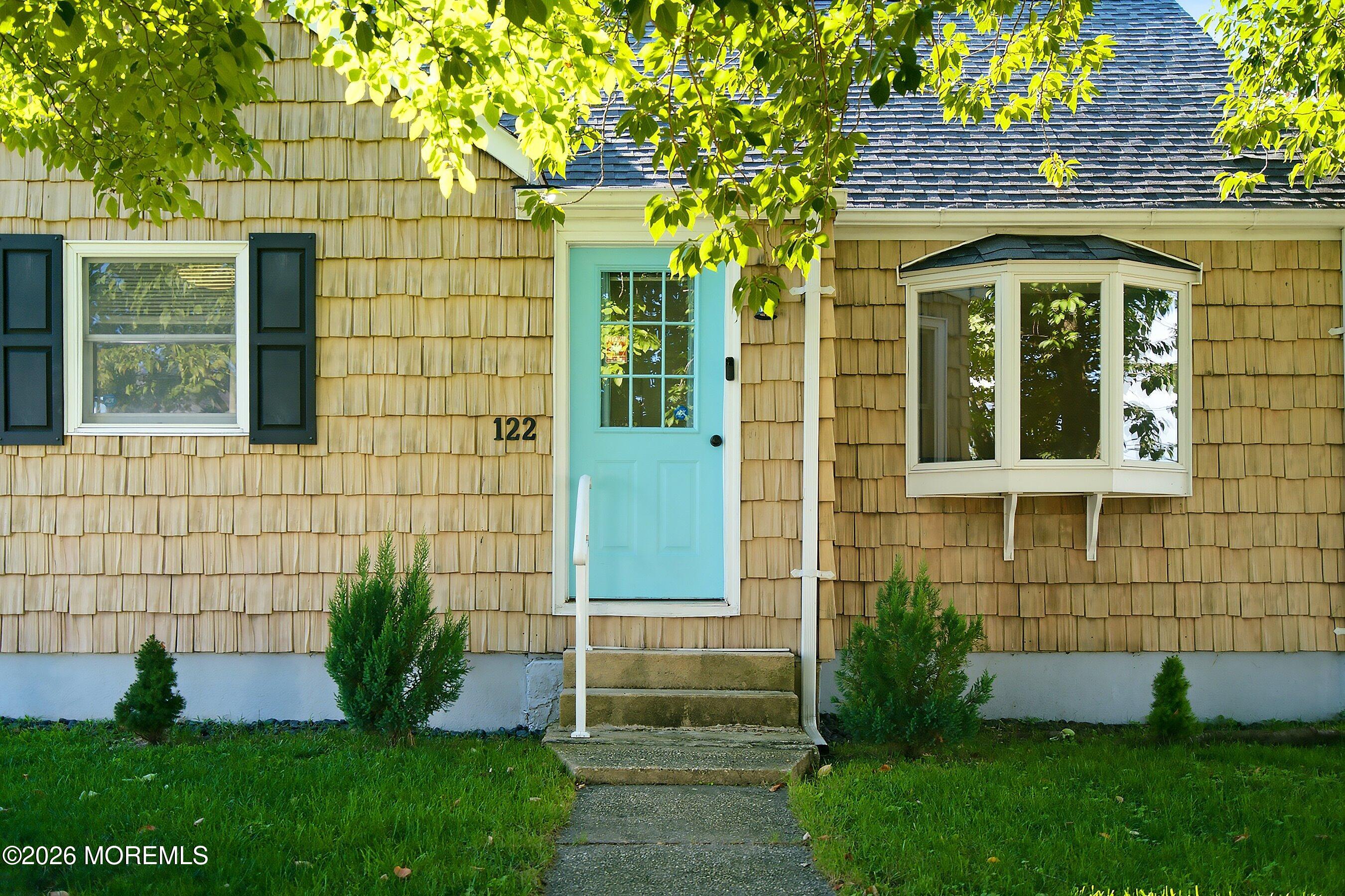 122 9th St, Belford, NJ 07718 photo