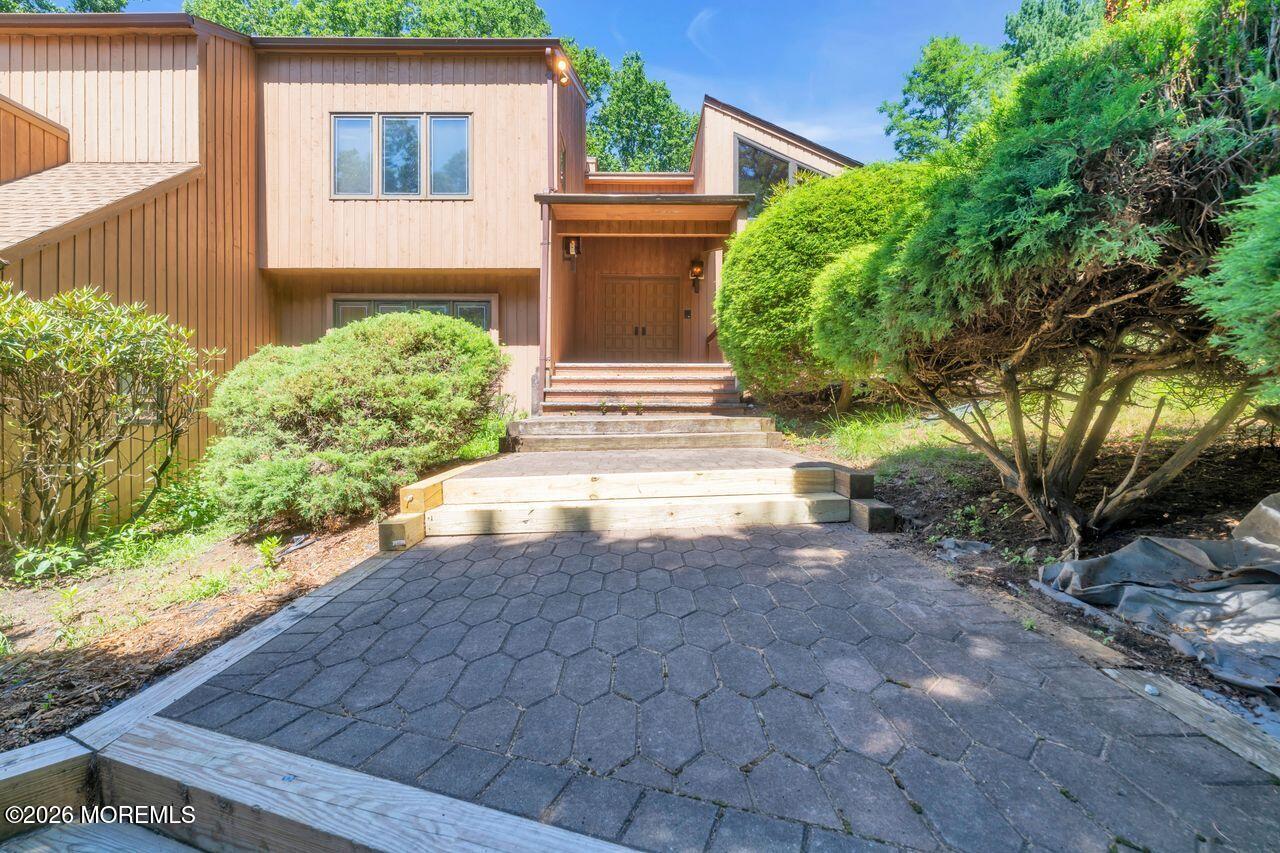 6 Sugar Ln, Holmdel, NJ 07733 photo