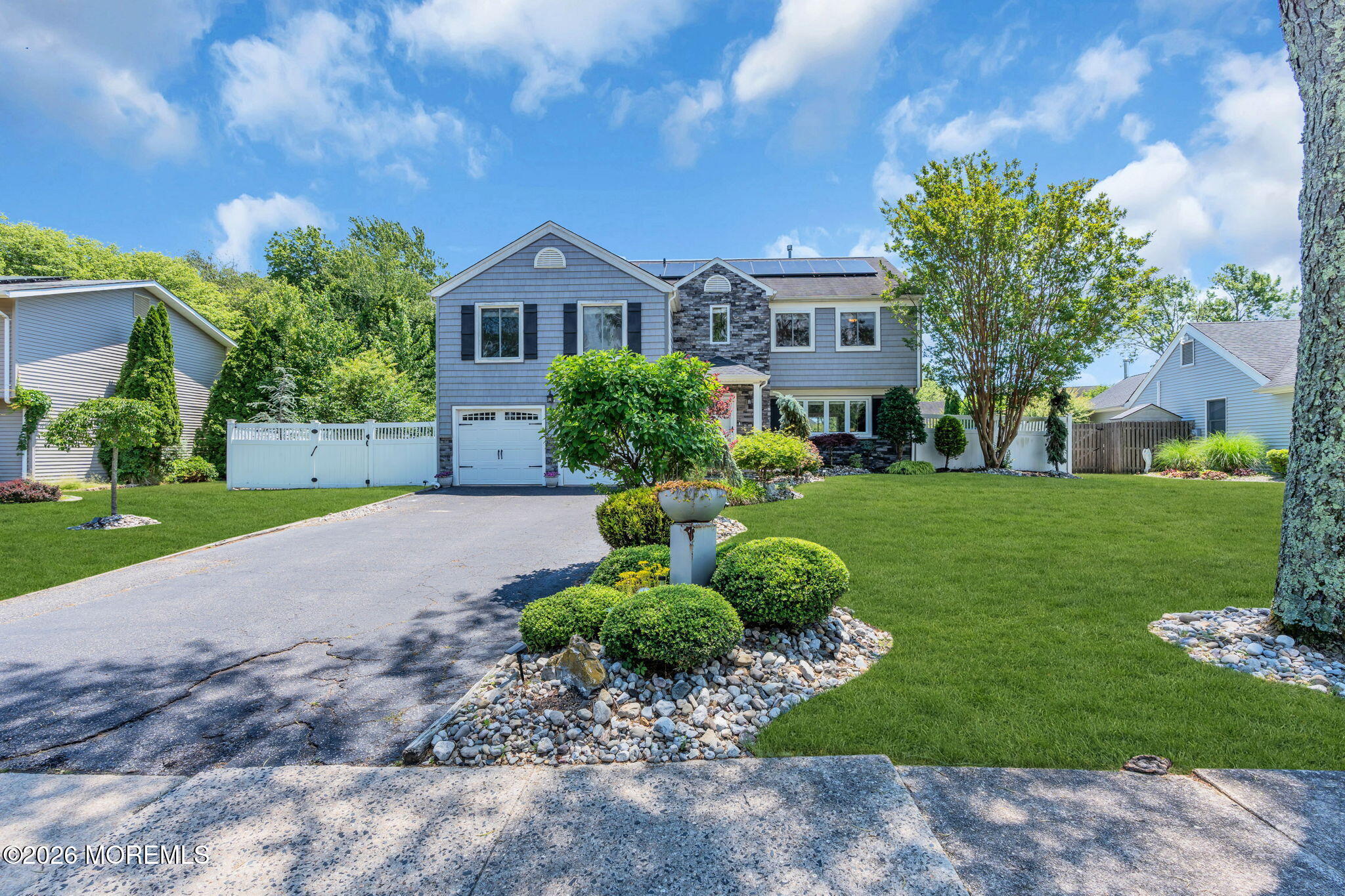 1083 Cavan Dr, Toms River, NJ 08753 photo