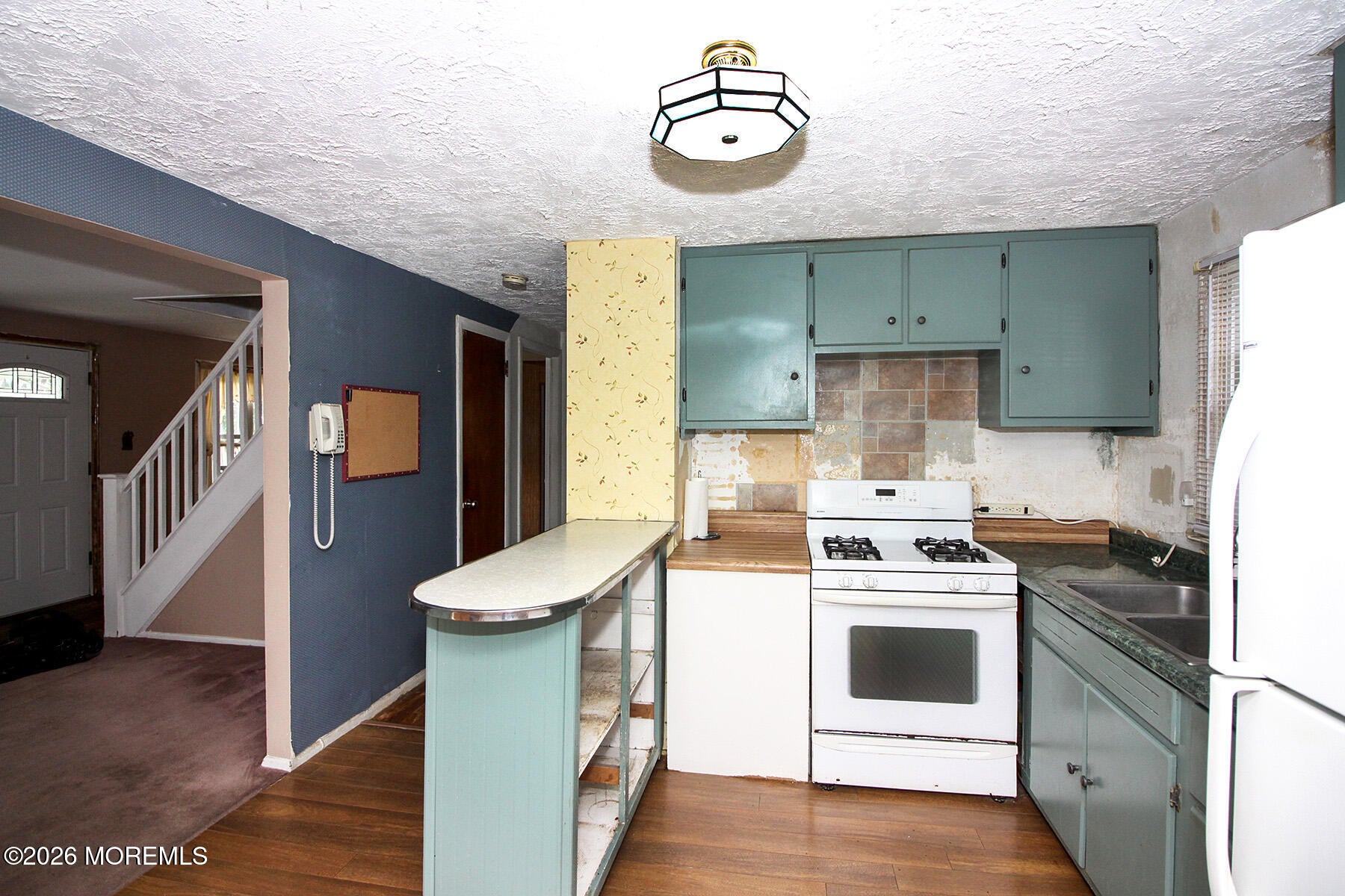 410 Middle Ln, Howell, NJ 07731 photo