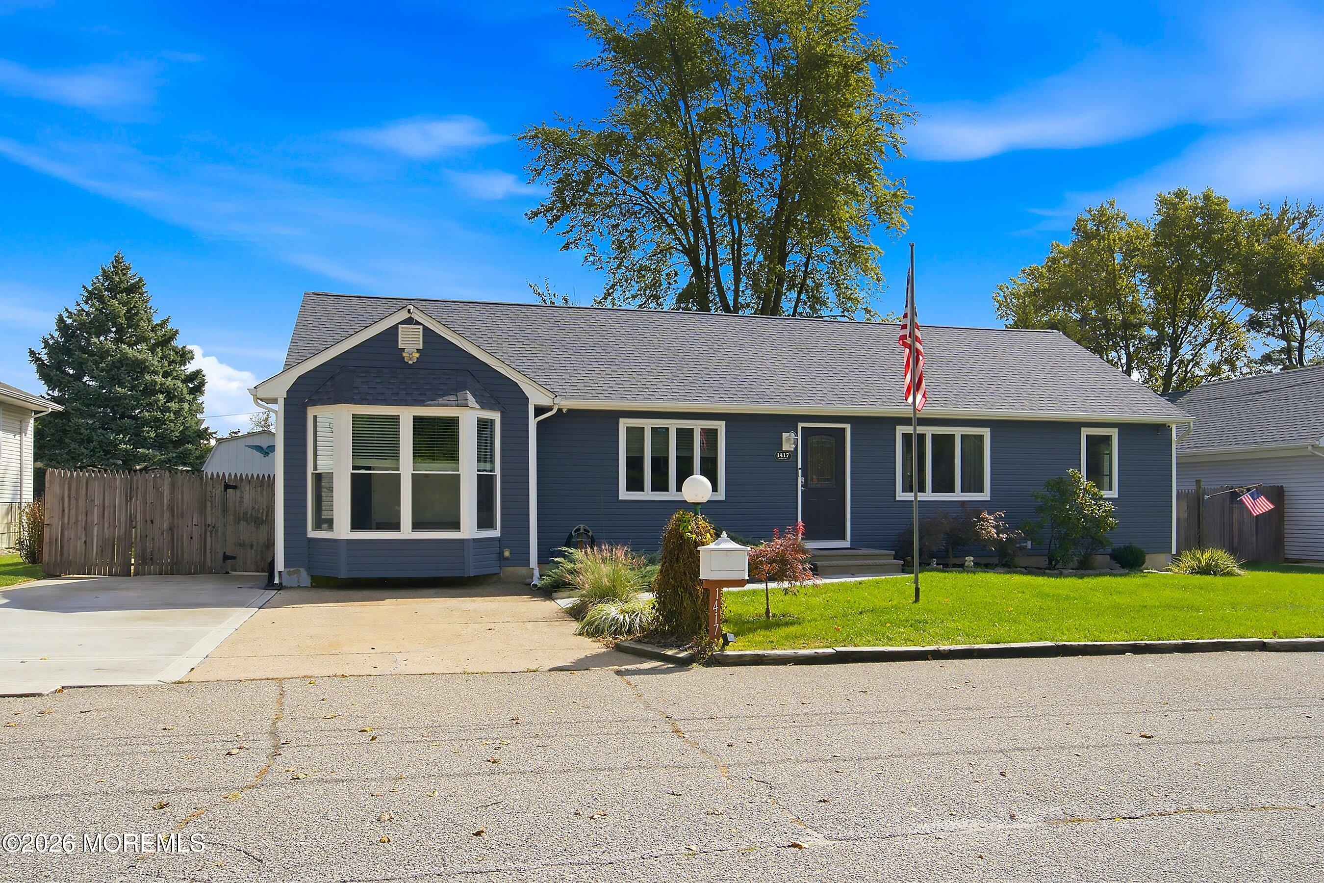 1417 Anchor Ave, Beachwood, NJ 08722