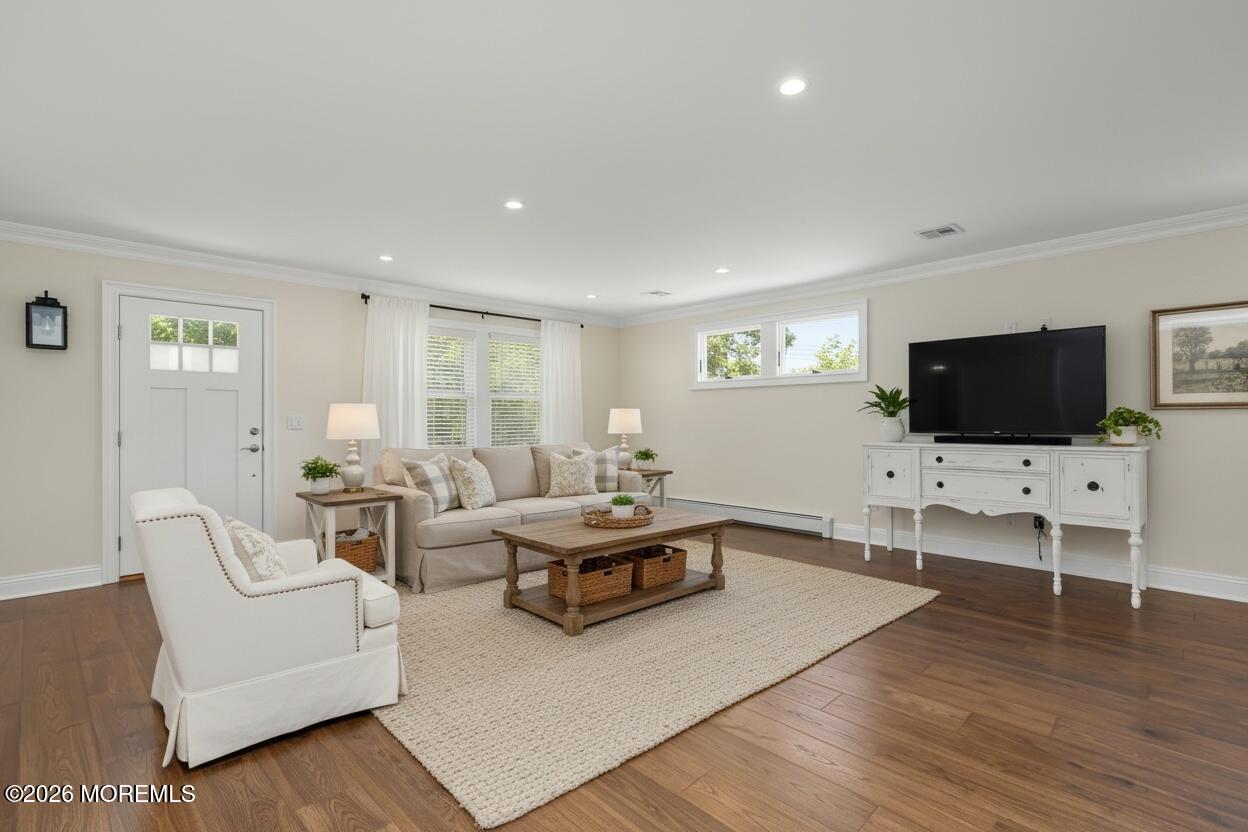 11 Leighton Ave, Red Bank, NJ 07701 photo