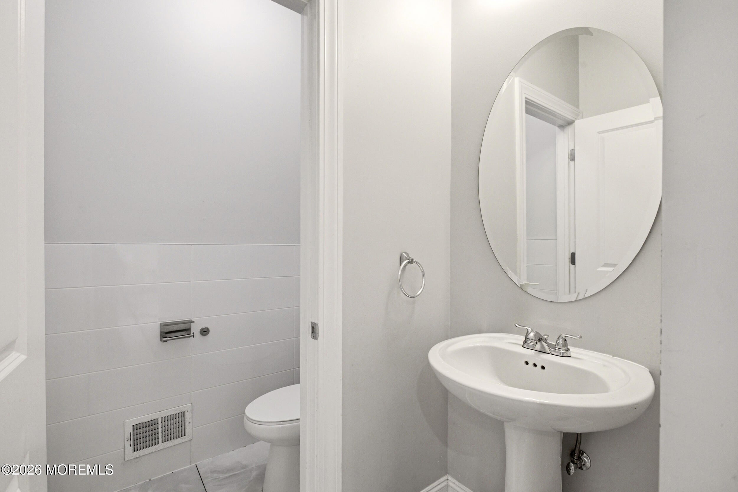 14 Majestic Way, Lakewood, NJ 08701 photo