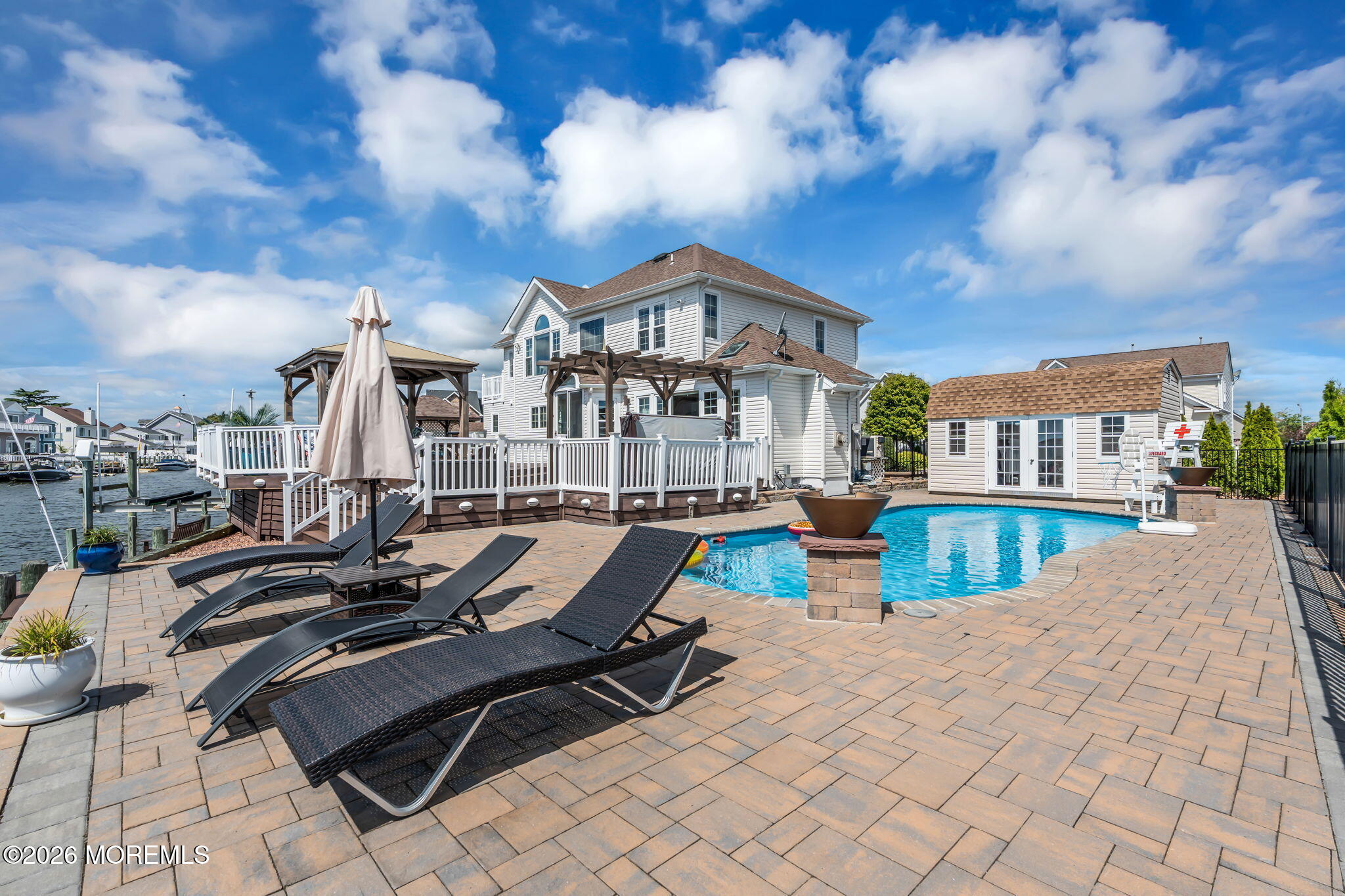 30 Peaksail Dr, Bayville, NJ 08721