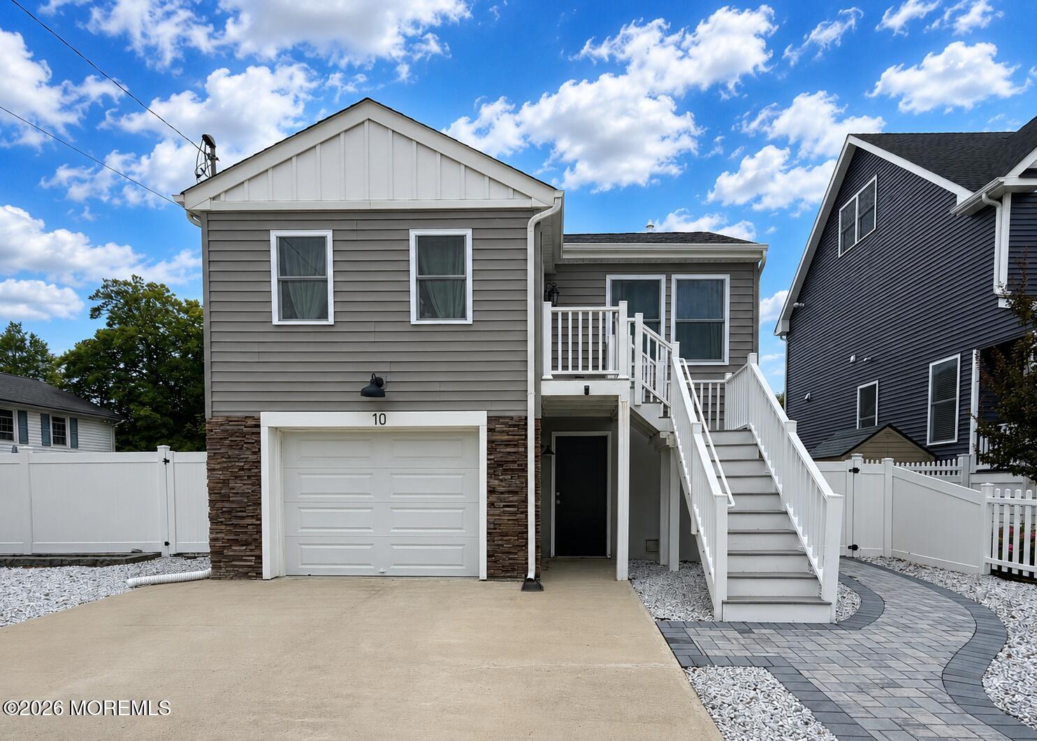 10 Pine Tree Rd, Toms River, NJ 08753