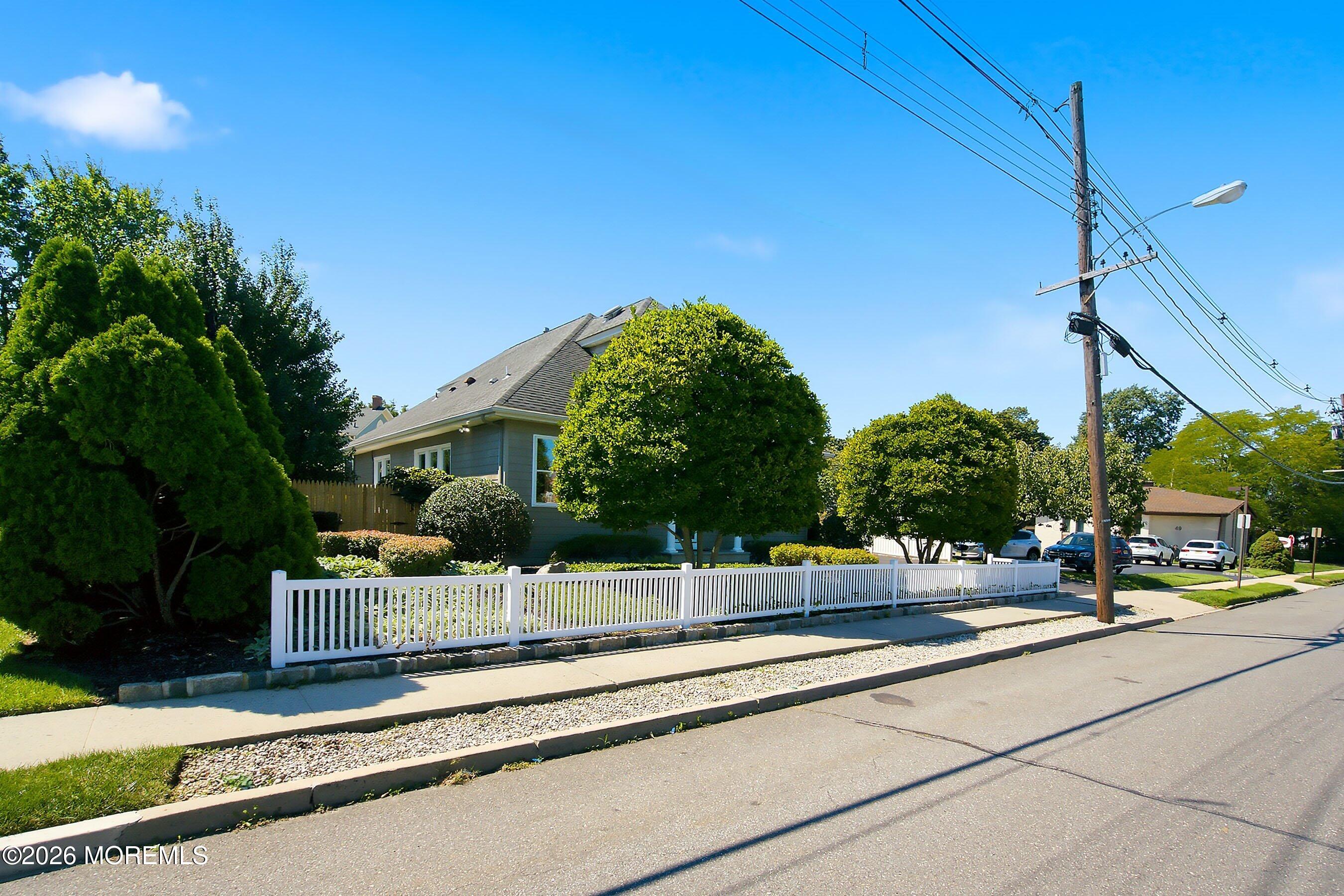 65 Branch Ave, Red Bank, NJ 07701 photo