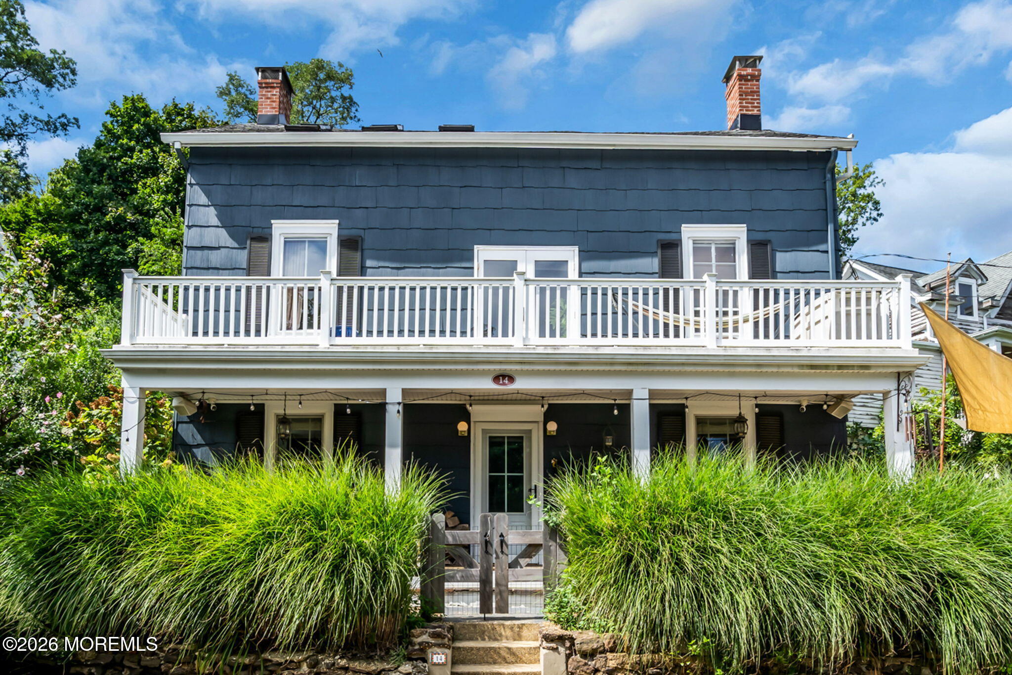 14 Bay St, Highlands, NJ 07732