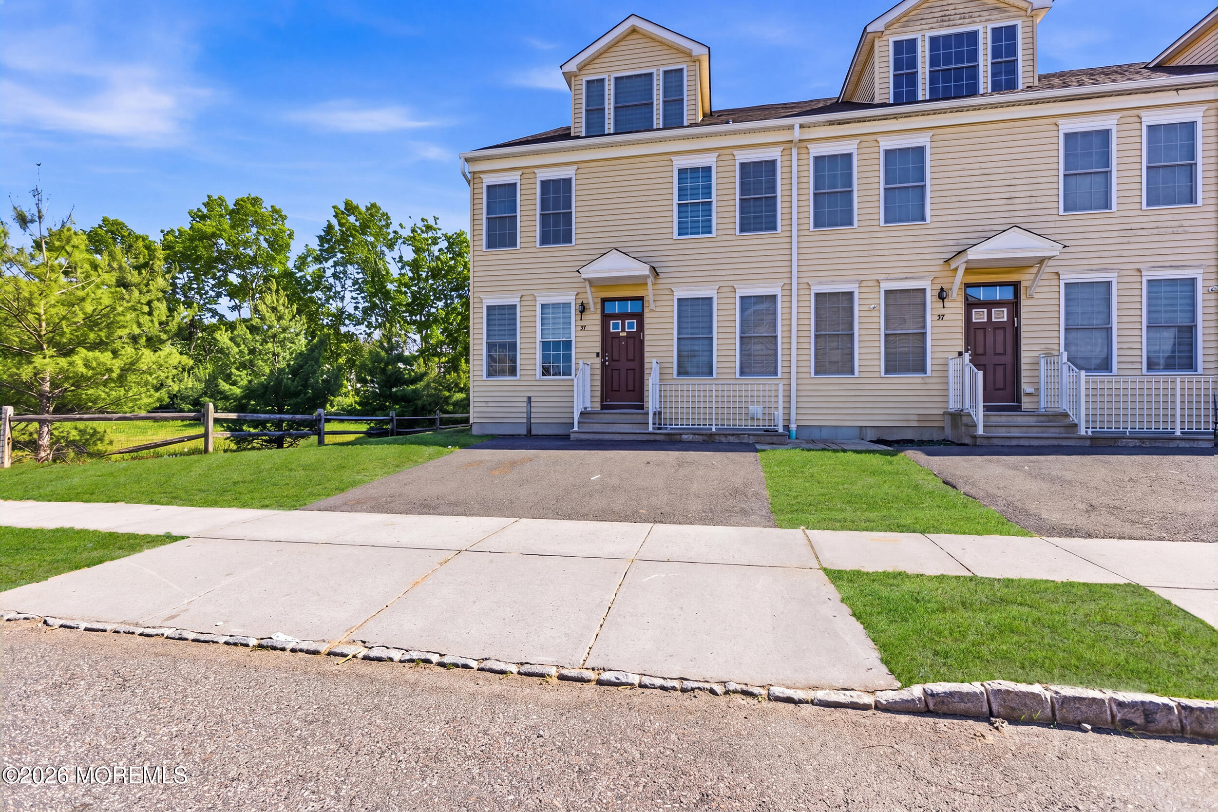 27 Lodz Dr, Lakewood, NJ 08701 photo