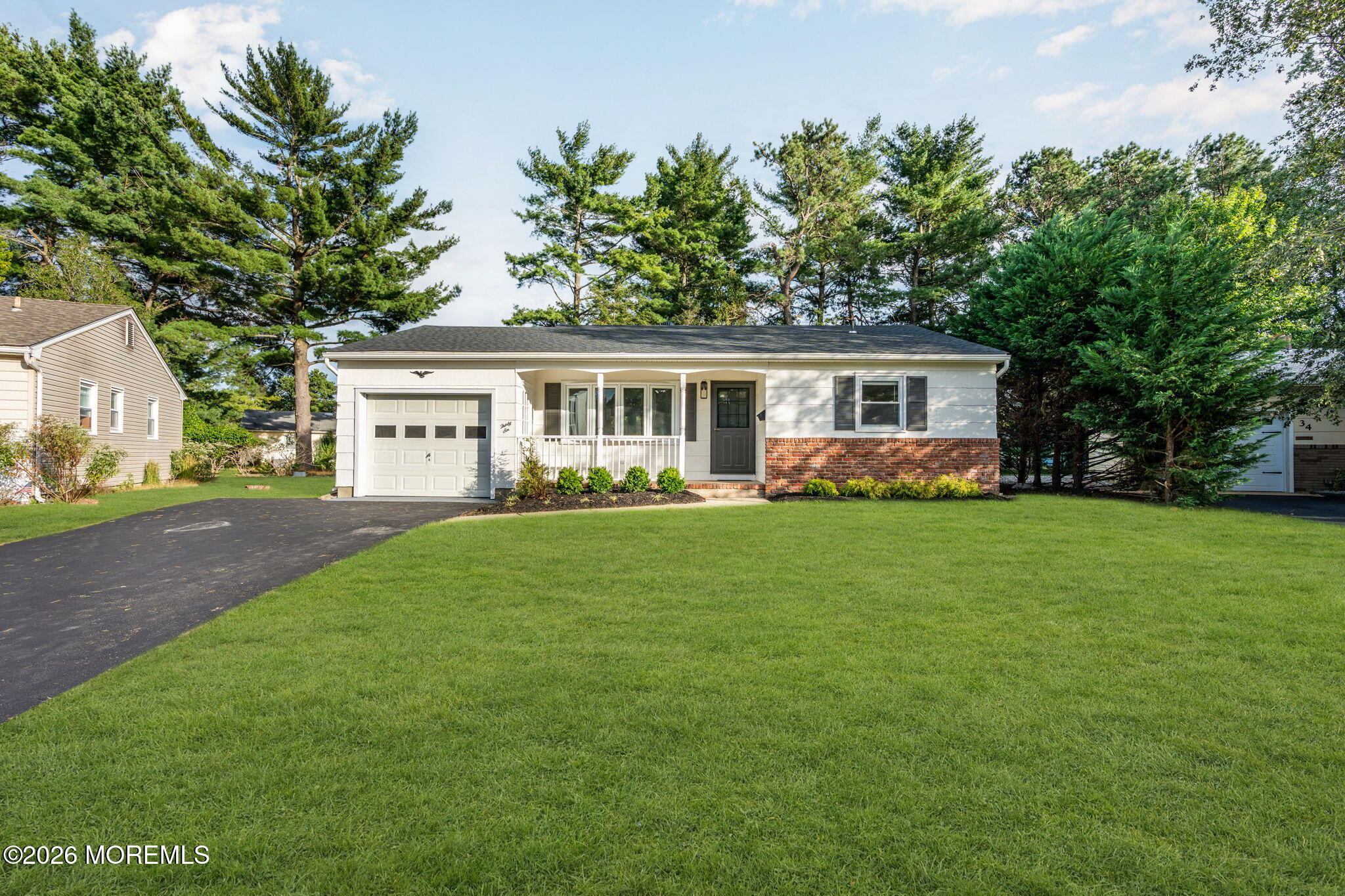 36 Cambridge Ct, Toms River, NJ 08757 photo